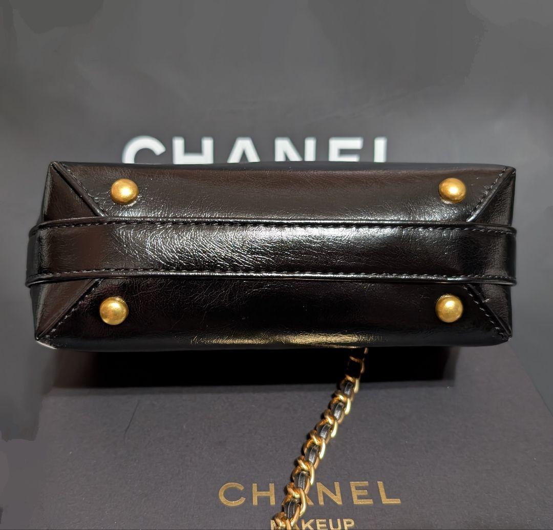 CHANEL ノベルティキルティングチェーンショルダー エナメル バッグ2way