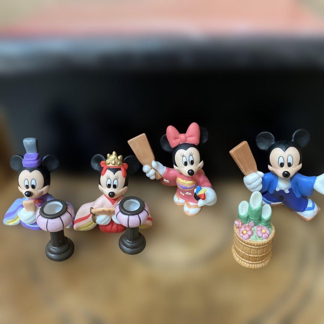 ディズニー　ミッキー　ミニー　玄関飾り　お雛様　クリスマス　お正月　フィギュア