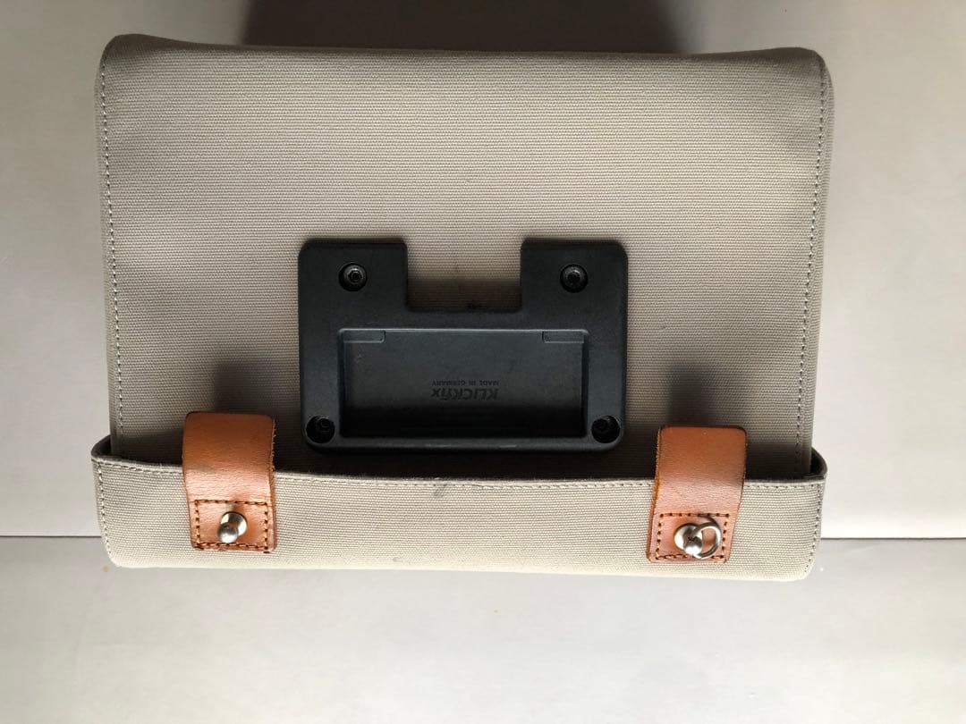 最終値下げBrooks フロントバッグ　アイルオブスカイDove