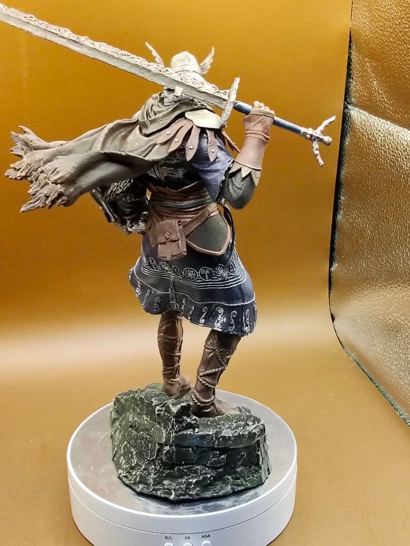 追跡者　フィギュア　ELDEN RING NIGHTREIGN