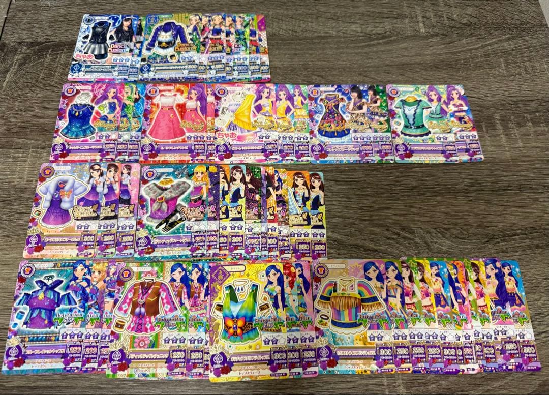 【値下げ】アイカツカード　まとめ売り　バインダー付き　アイカツ
