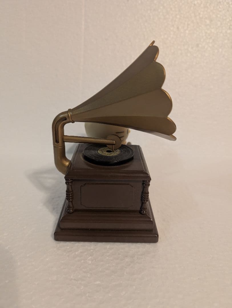 ハローキティ 蓄音機型ラジオ