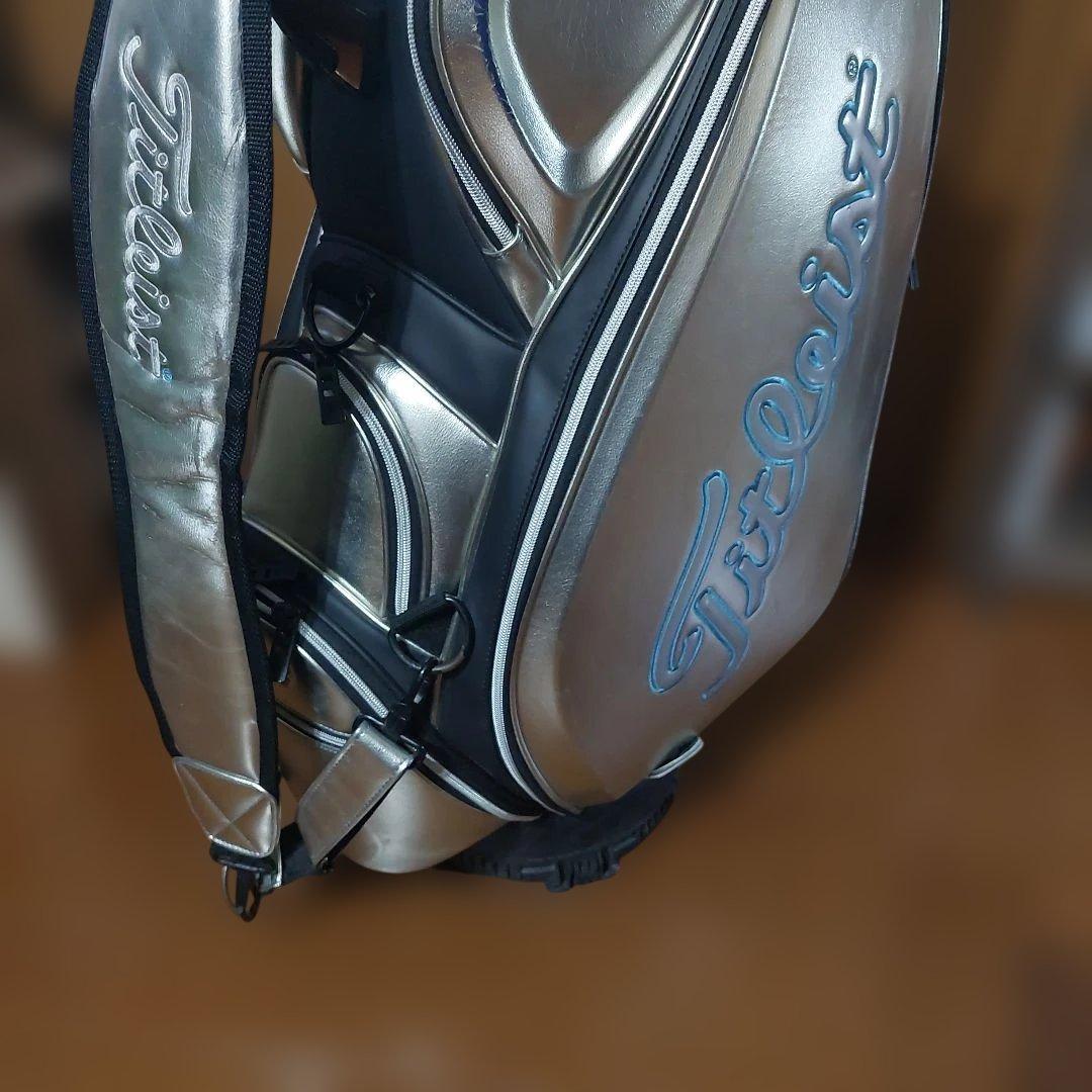 タイトリスト限定キャディバッグ CB111 9.5型 シルバーキャディバッグ