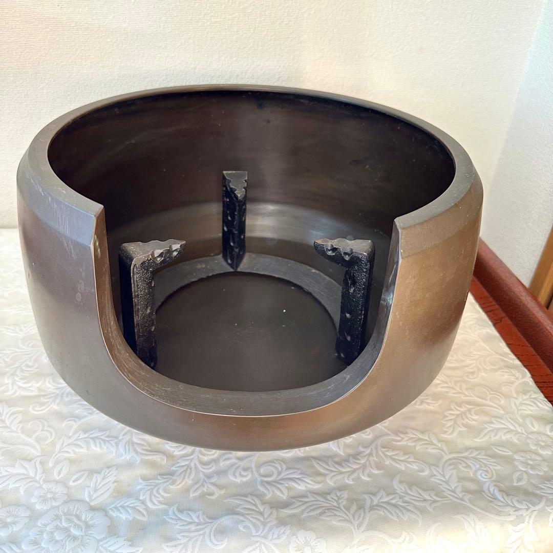 ♦︎未使用品♦︎ 虫喰い 五徳　三つ足　鉄鋳物　茶道具　風炉用