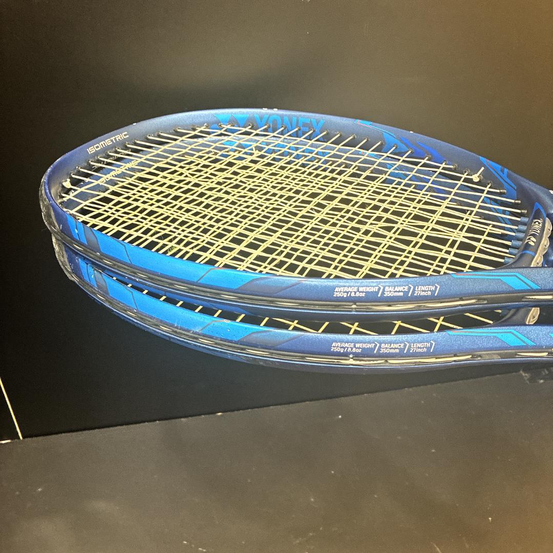 YONEX EZONE FEEL ヨネックス　硬式テニスラケット　2本セット