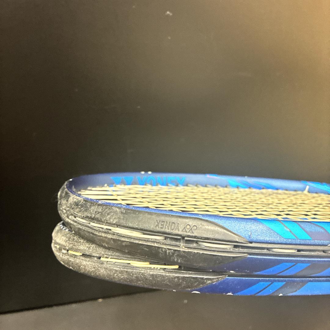 YONEX EZONE FEEL ヨネックス　硬式テニスラケット　2本セット