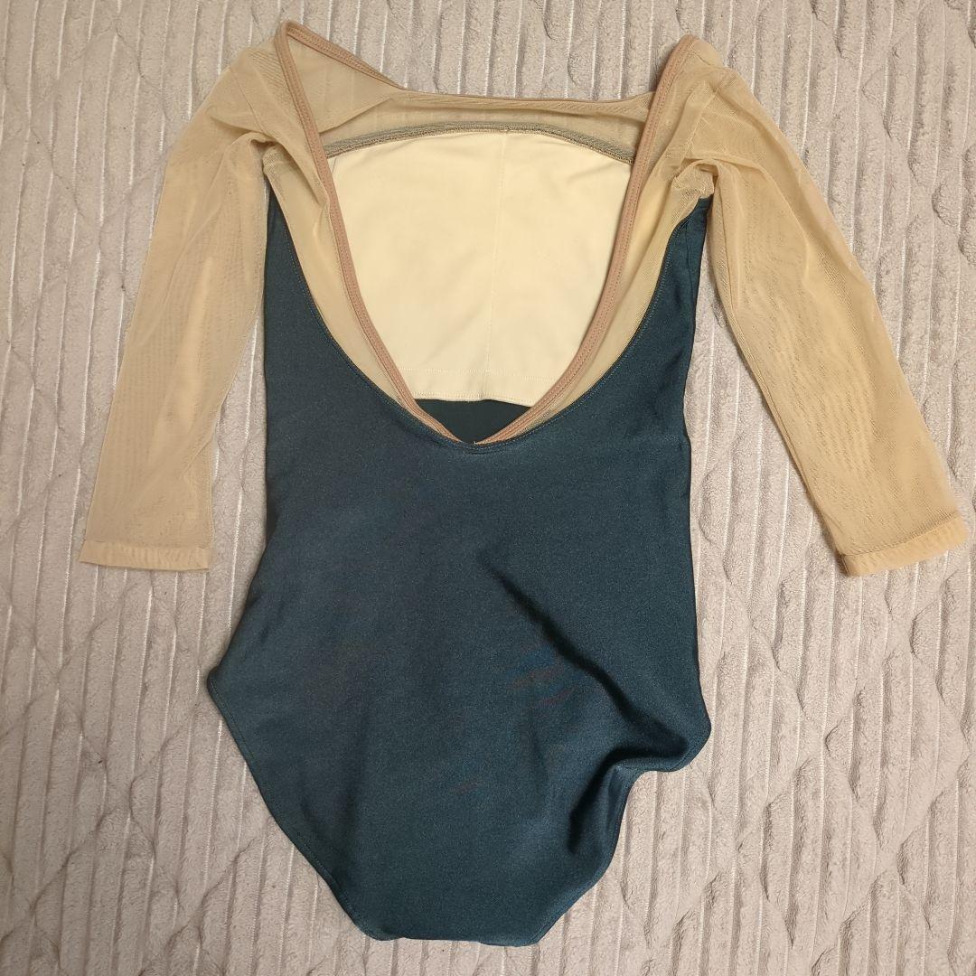 unoa Bitter green Demi plie sleeve MLサイズ