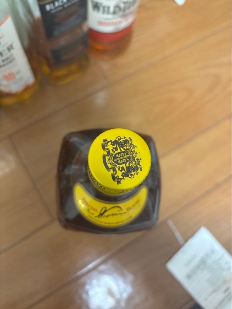 サントリー ウイスキー 700ml スペシャルブレンド