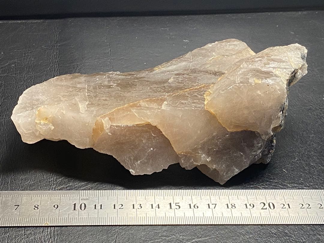 ザギ水晶　ザギマウンテンクォーツ　816g