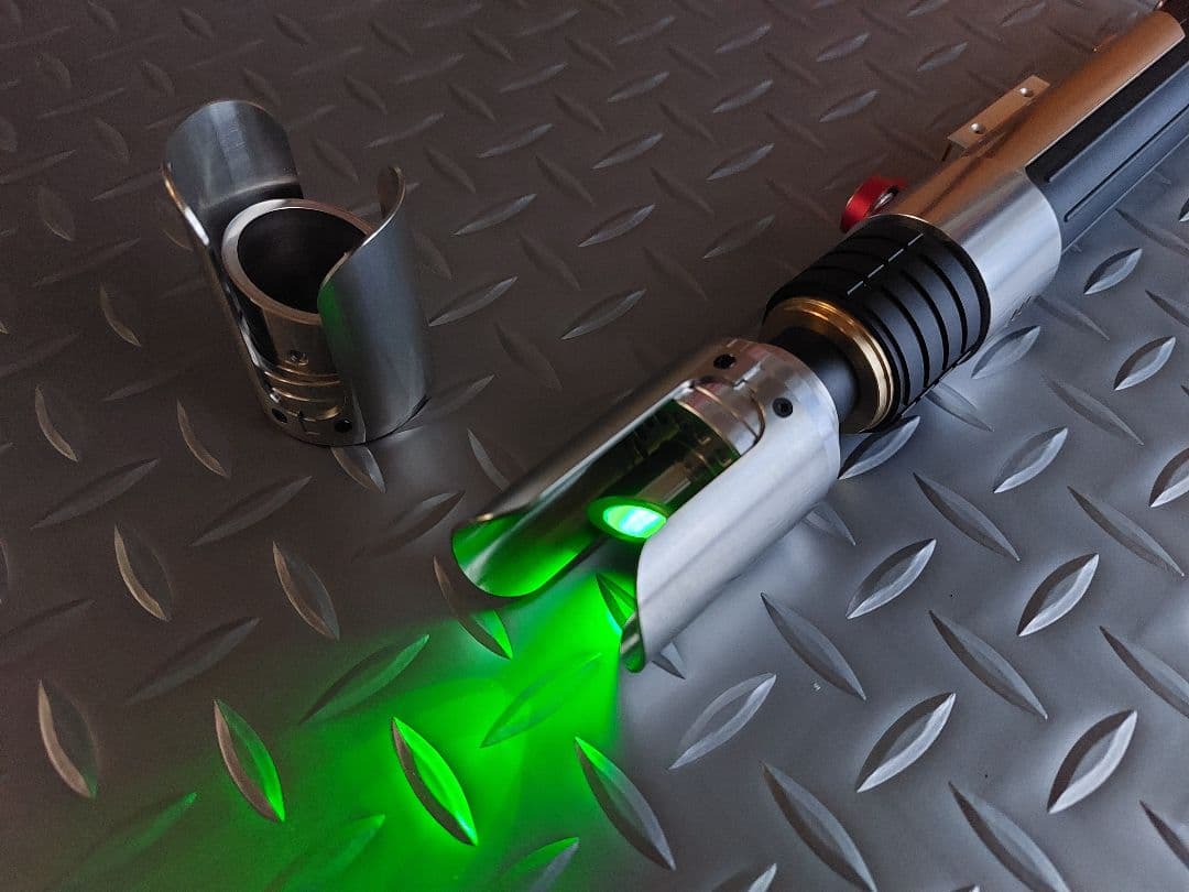 カスタムライトセーバー〈Sabine Wren Variant〉XENO3・新品