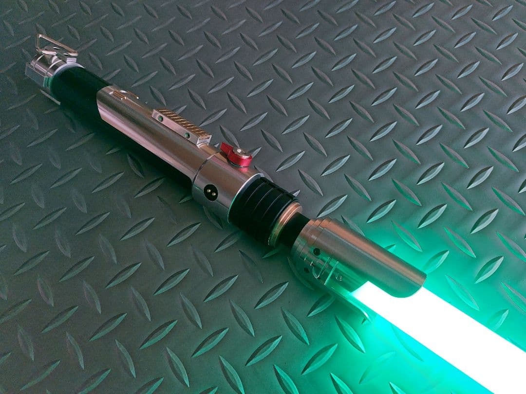 カスタムライトセーバー〈Sabine Wren Variant〉XENO3・新品