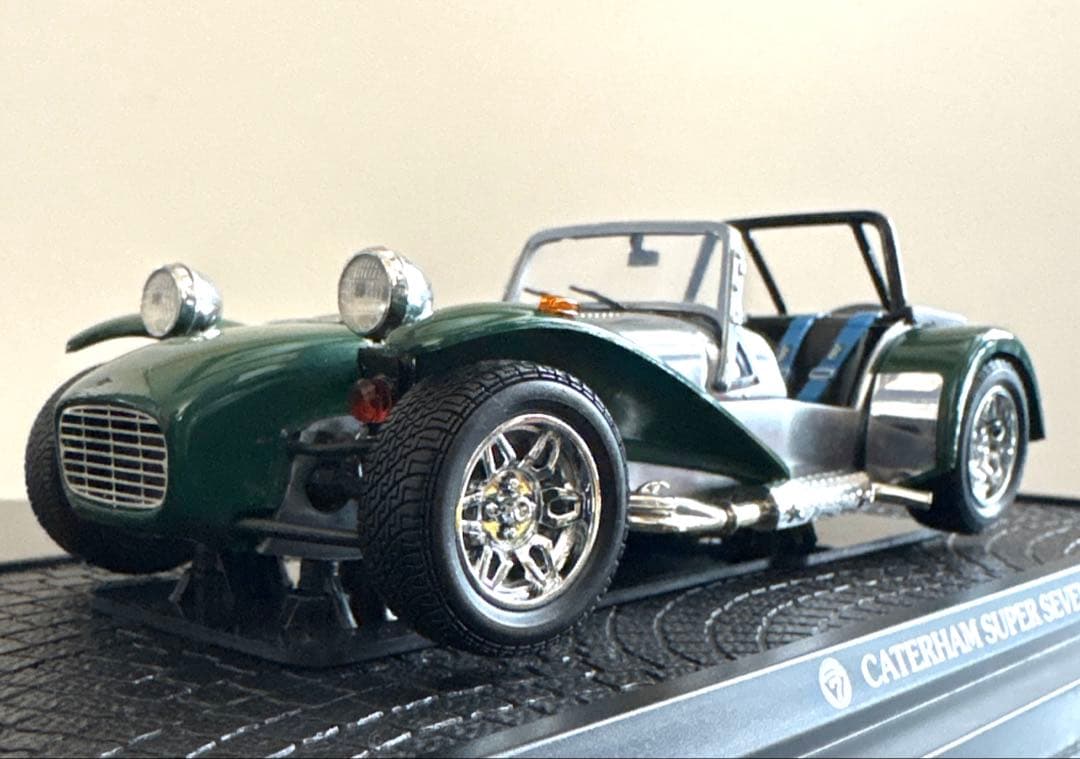 ケーターハムスーパーセブン 1/18 京商