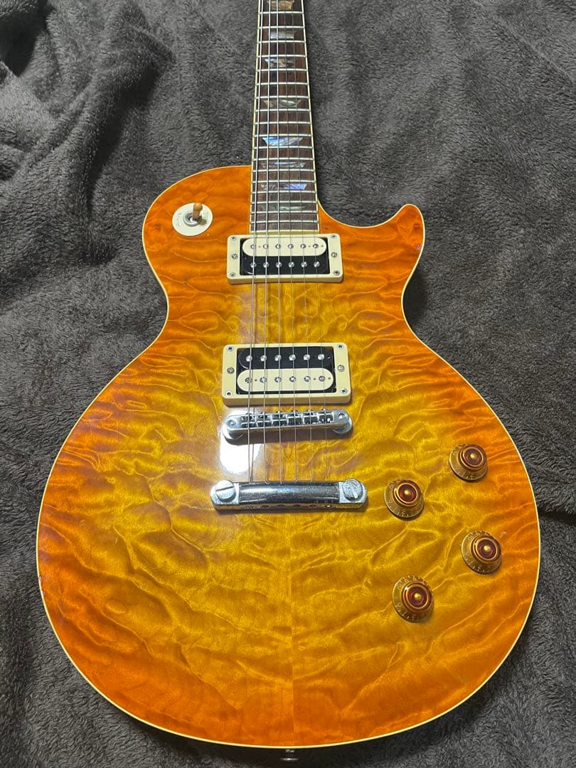 レスポールタイプ ディープジョイント キルト アバロン