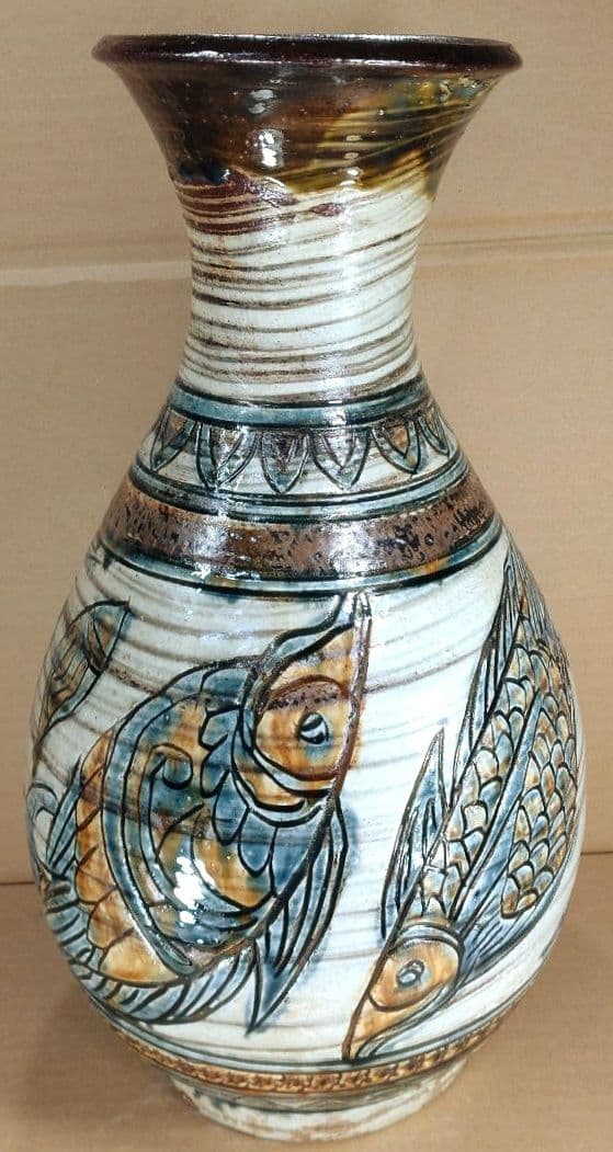 大傑作【本物保証】金城次郎 魚紋花瓶 共箱(本人直筆）h42cm超 栞 人間国宝