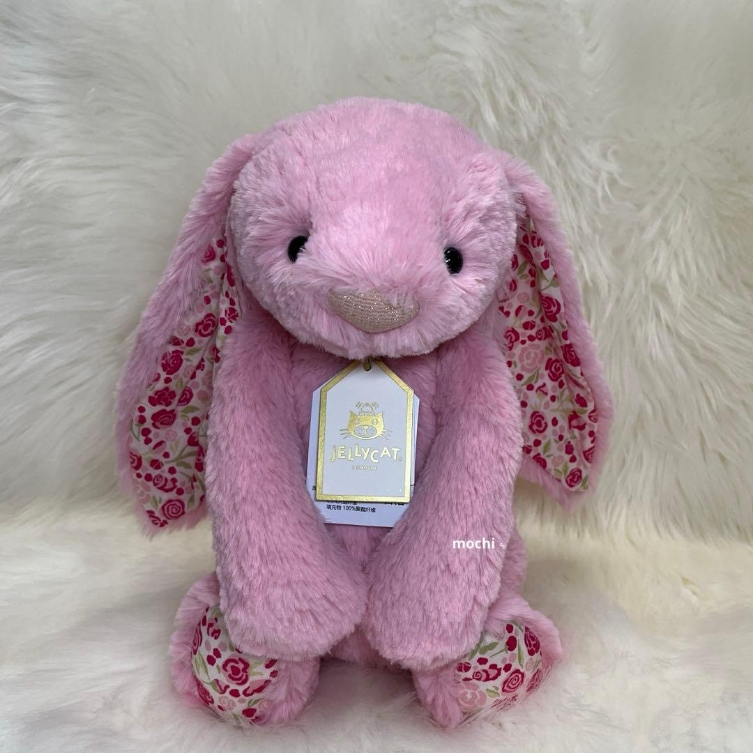  北京限定Blushkin Blossom Luxe Bunny