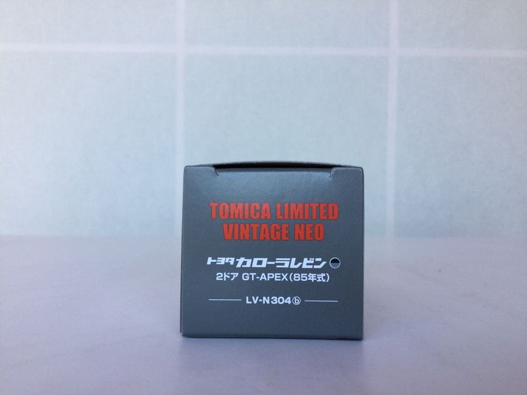 トミカリミテッドヴィンテージ カローラレビン LV-N304a,b,c3台セット