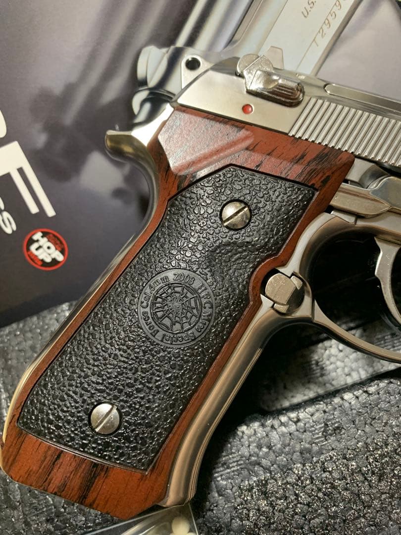 美品　東京マルイ ベレッタ M92F クロームステンレス　木目調グリップ