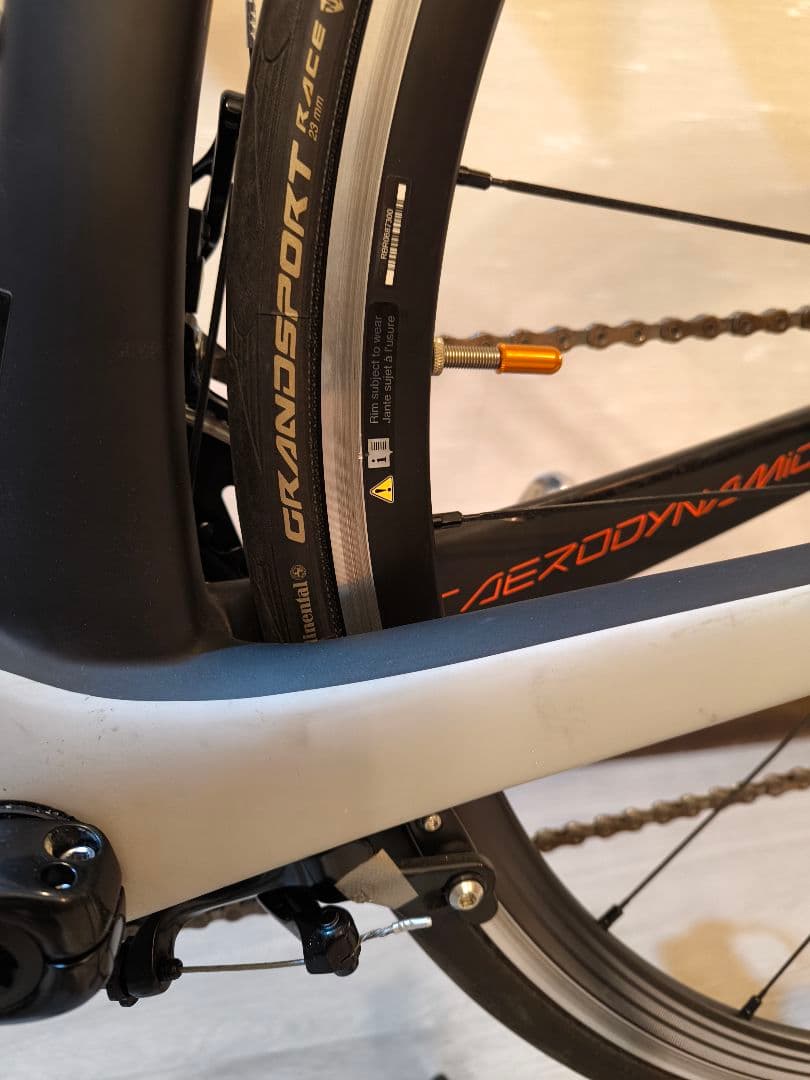 【極美品・走行50km未満】SCOTT FOIL 30 2017年モデル