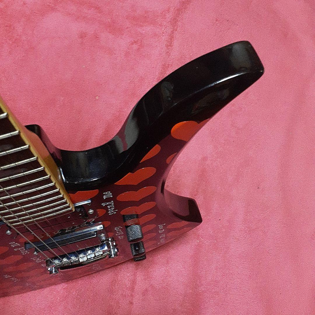 【良・美品】ブラックハート・hideモデル。モッキンバードエレキギター。