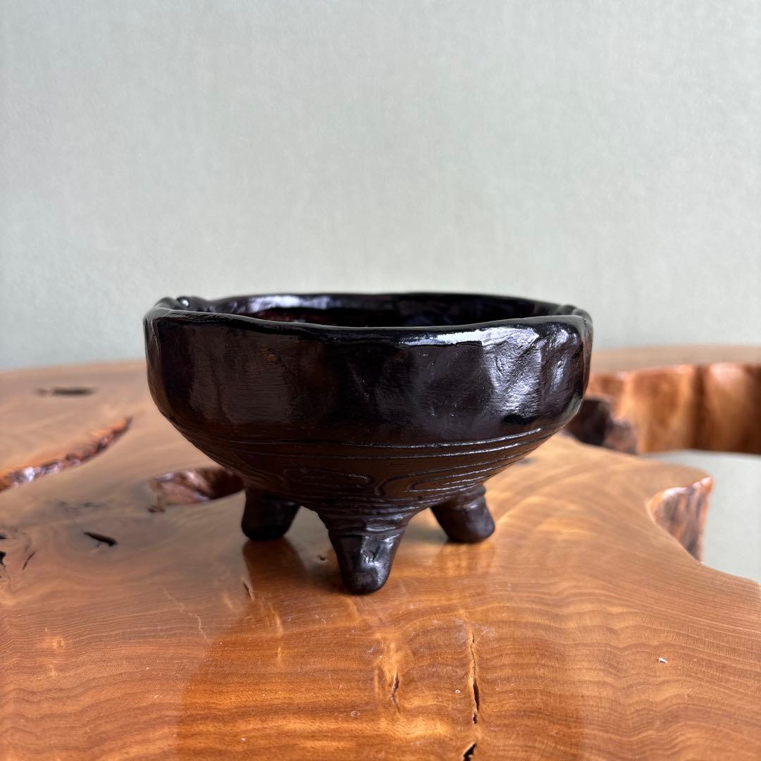 四足陶うるし茶碗 小崎陶仙造 美濃白川 昇龍窯 抹茶碗 茶道具 共箱（181t）