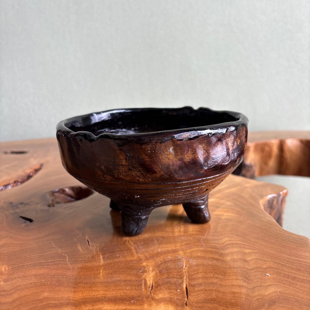 四足陶うるし茶碗 小崎陶仙造 美濃白川 昇龍窯 抹茶碗 茶道具 共箱（181t）