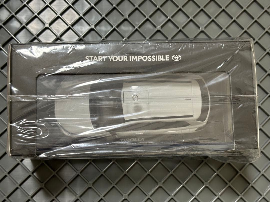 カローラクロス カラーサンプル 新型 後期 5/24発売 プラチナホワイトパール