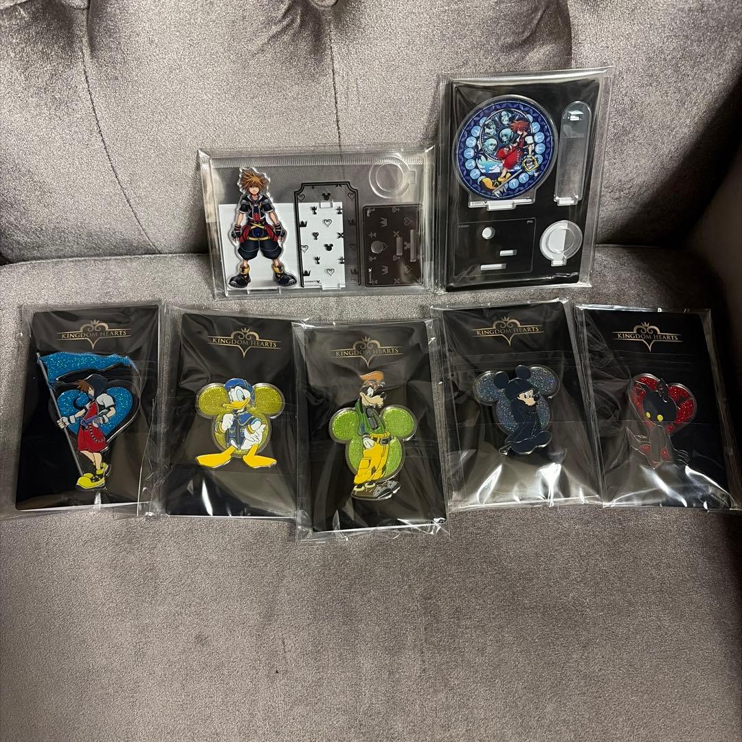 キングダムハーツ ロフト ピンズ 全5種類セット　ディズニー　アクリルスタンド