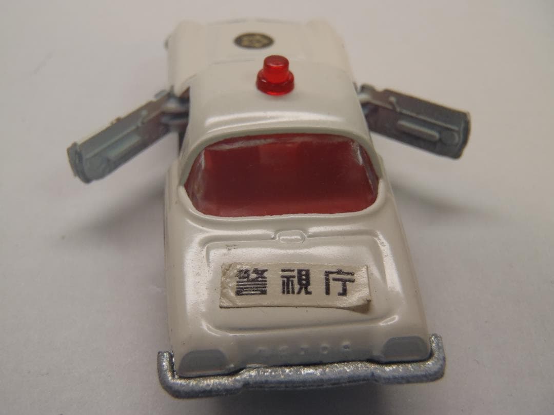 トミカ　コスモパトロールカー　NO.１６