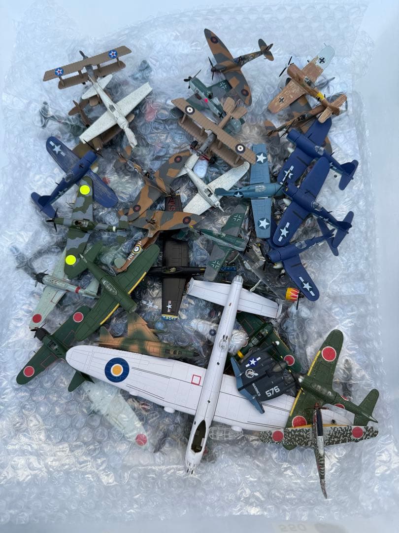 戦闘機、戦車プラモセットまとめて