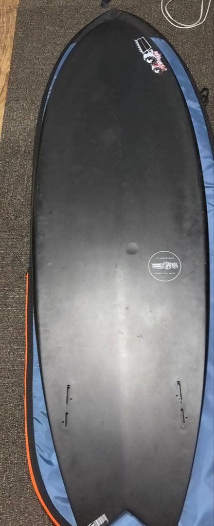 JS INDUSTRIES ブラックバロン　ツインフィン　5.9 33.6ℓ