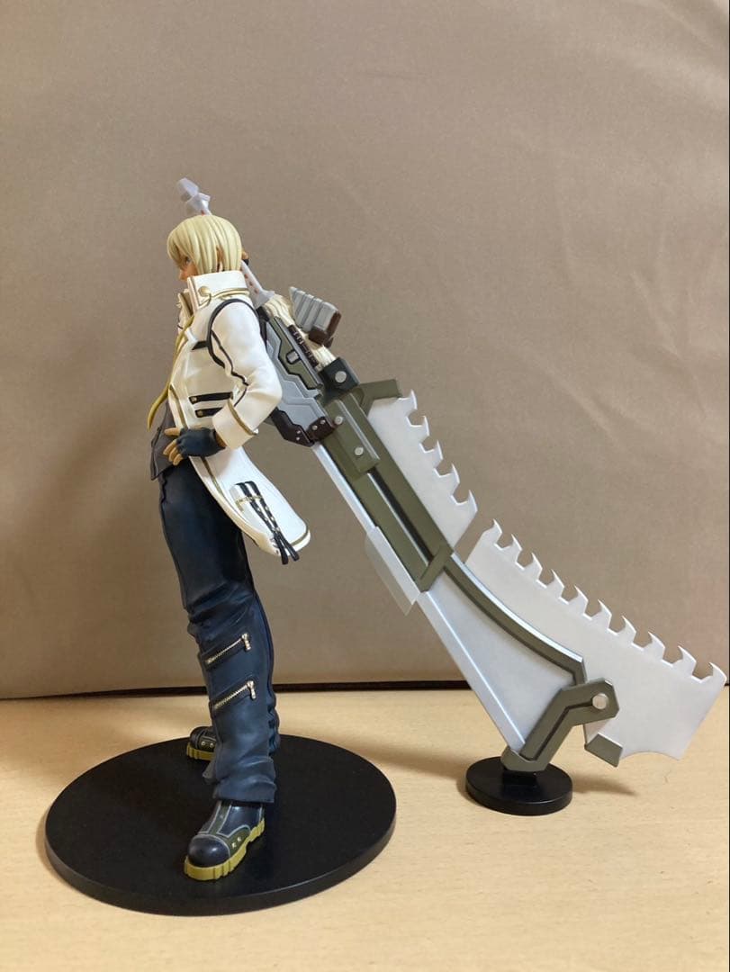 ゴッドイーター 2 ソーマ Limited Ver. フィギュア