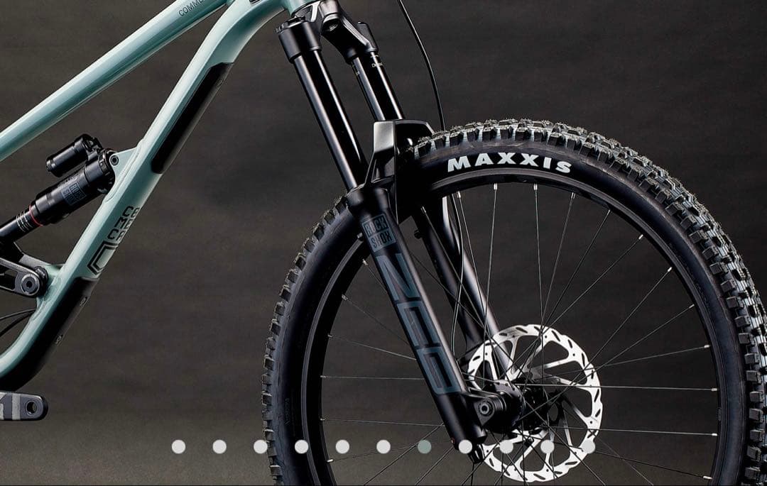 【新品同様】COMMENCAL CLASH RIDE 2025 パイライトグレー