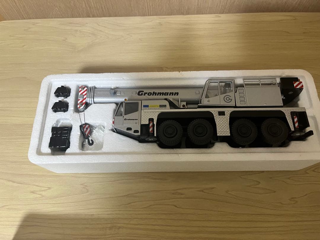 コンラート製 DEMAG クレーン 1/50 ミニチュア おまけ付き