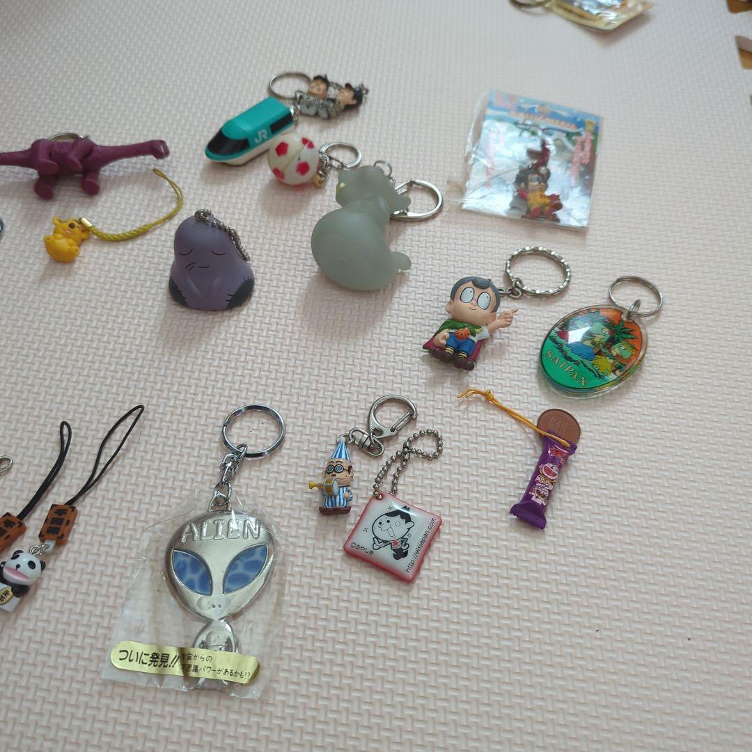 キーホルダーバラ売り 生茶パンダ、うまい棒、なまはげ加トちゃん