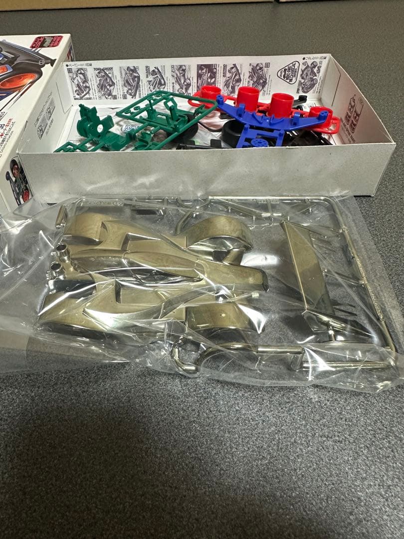 【希少新品】タミヤ ミニ四駆　プロトセイバー JB メッキボディ付属