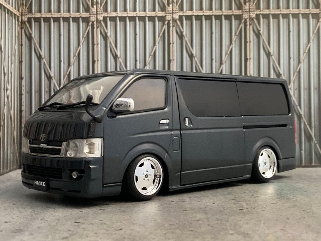 1/24 トヨタ ハイエース（カスタム品）