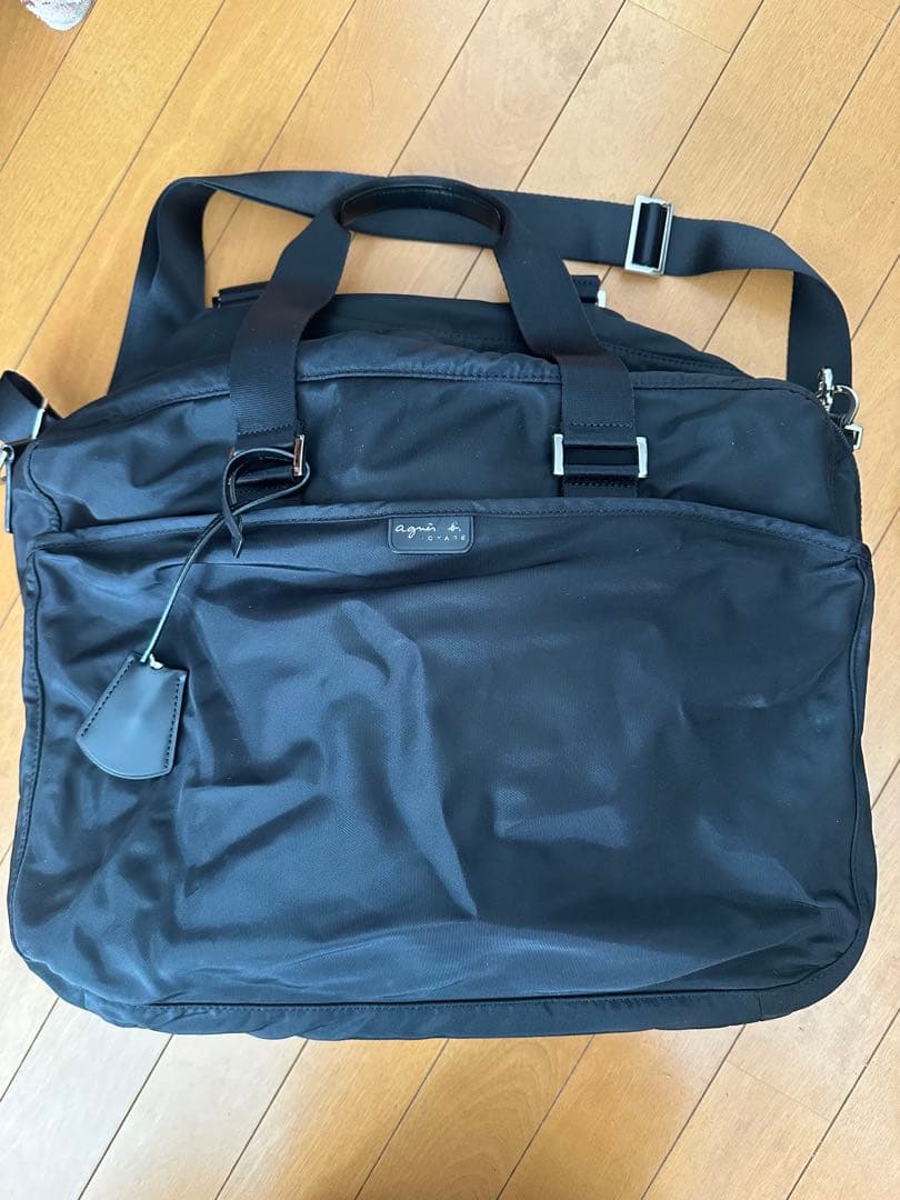 アニエスベー　黒いナイロン旅行バック