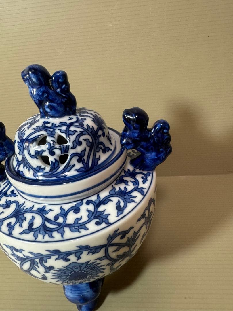 2730 染付　獅子　香炉