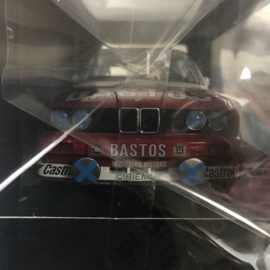 ミニカー  E30 M3 1/18