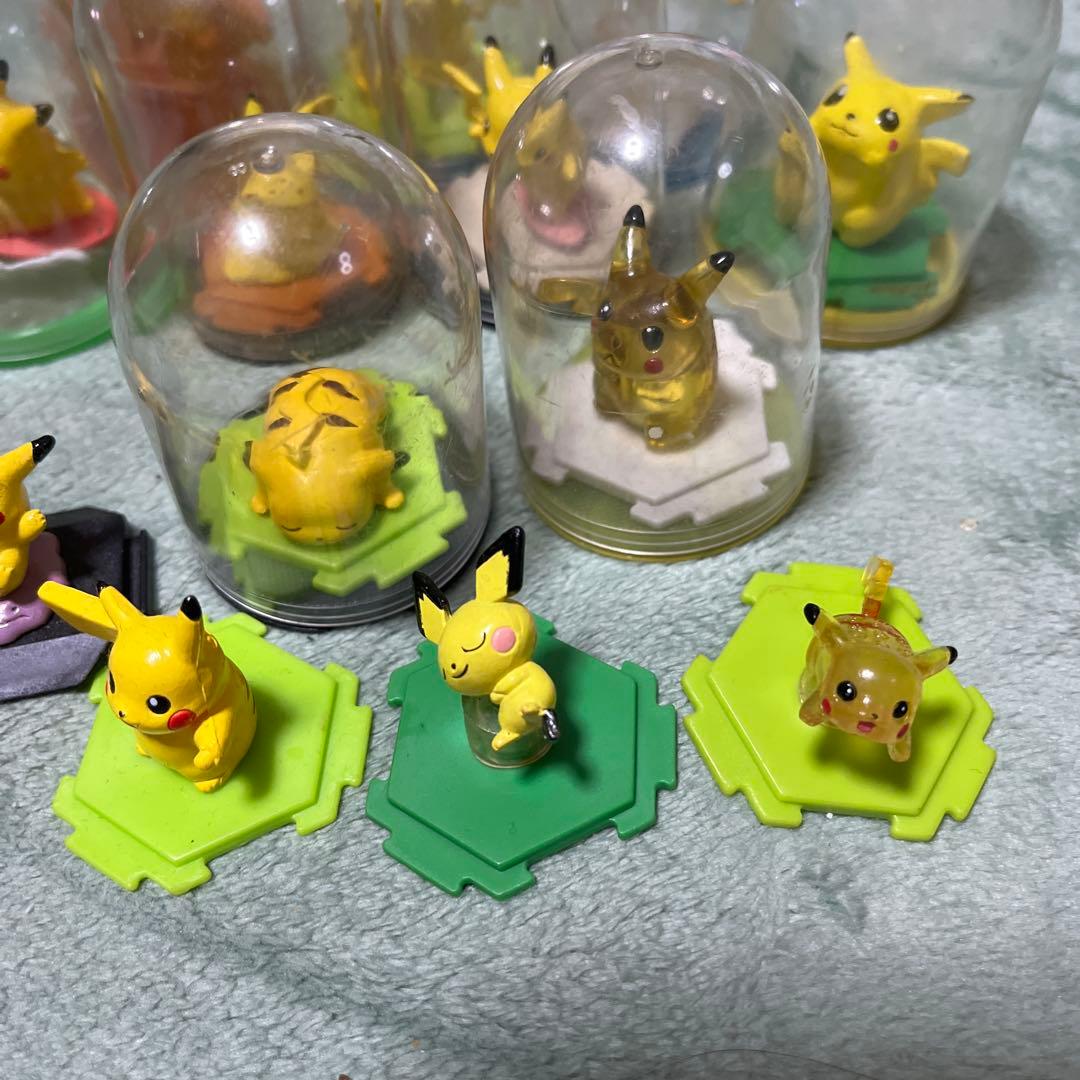 レトロレアピカチュウ 、フィギュア ケースあり9体、ケースなし4体、13体セット