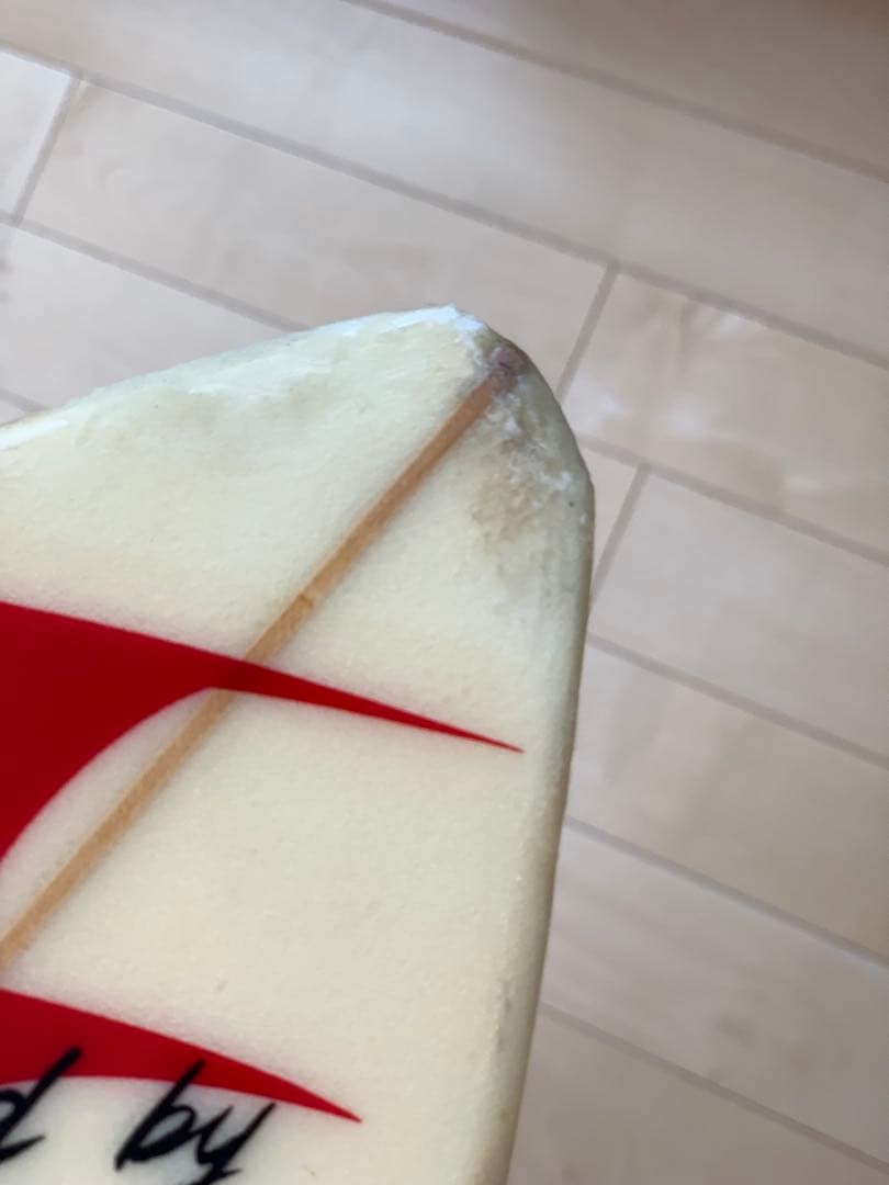 80年代のショートボード(メーカー/ドロップアウト、シェイパー/阿部)