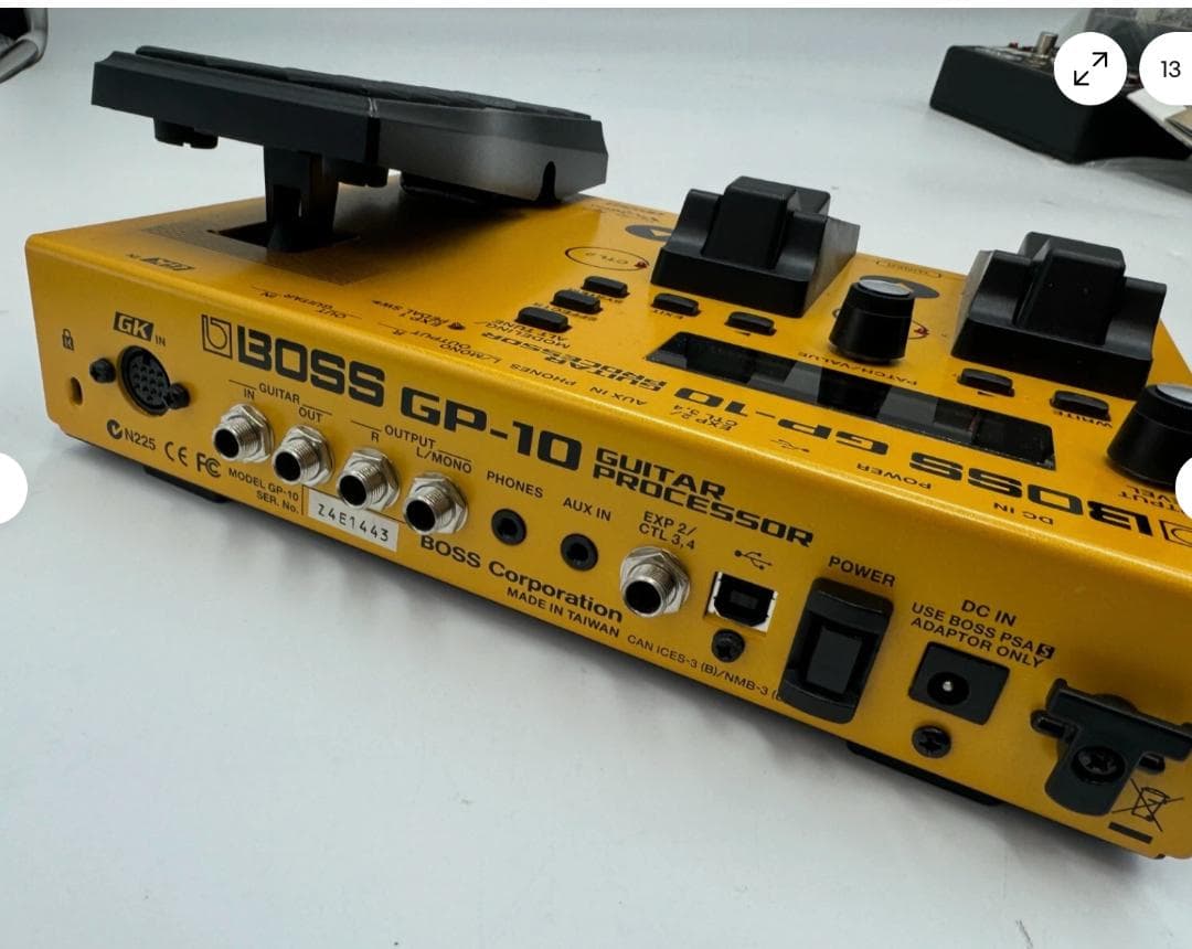 BOSS GP-10 ギターシンセサイザー アダプター付き