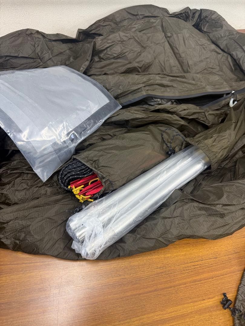 Unafreelyシルナイロンワンポールテント　謎テント