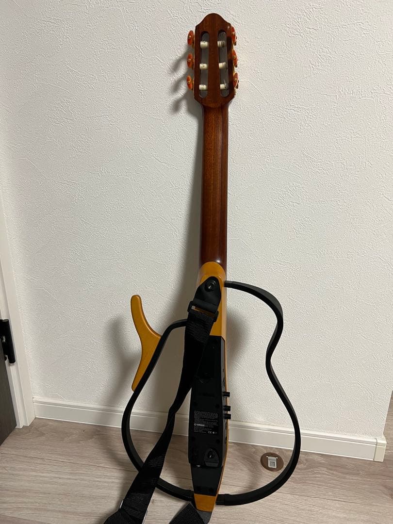 Yamaha SLG100Nサイレントギター