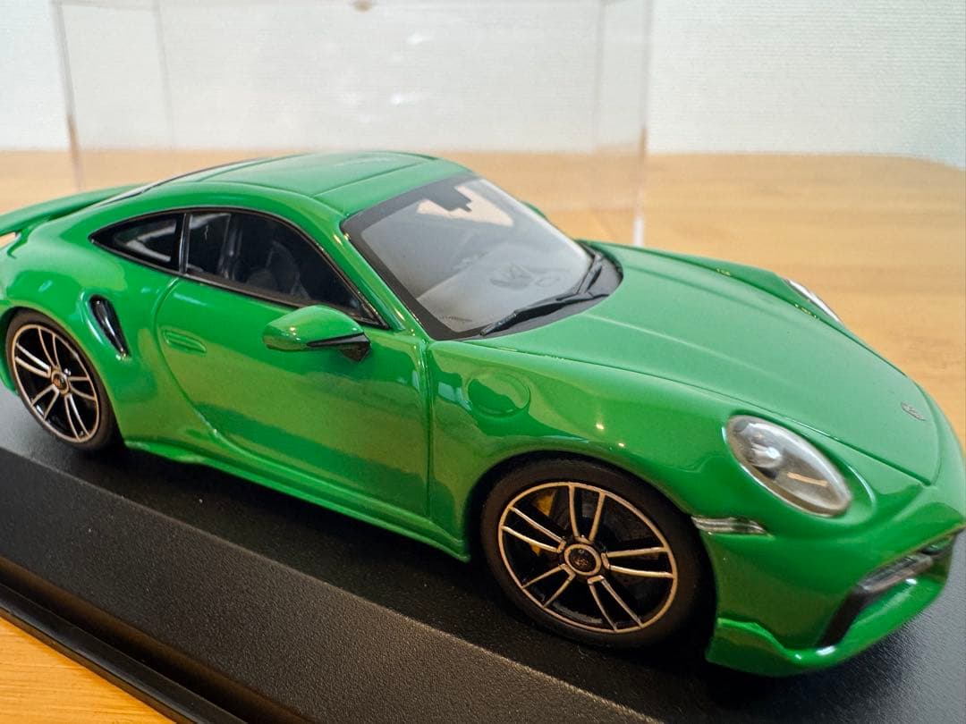 【MINICHAMPS】限定432台Porsche 911 Turbo S