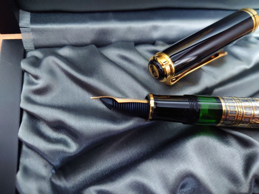 【20C-833 M】M900 Pelikan トレド 希少品