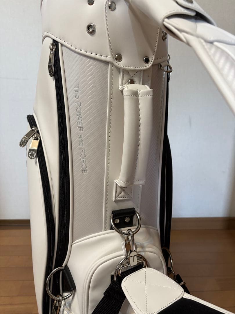 極美品　3点式　Bandel ゴルフバッグ・キャディバッグ　バンデル