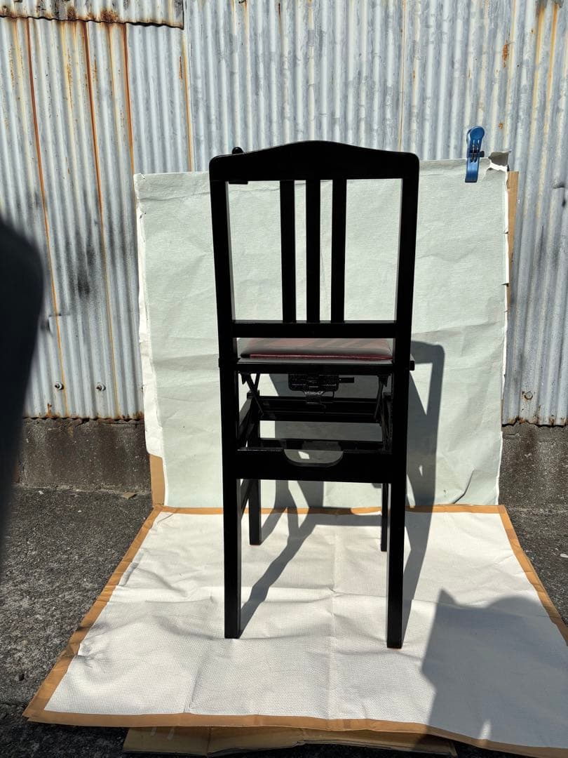 背もたれ付ピアノ椅子　足部フェルト付き　座面新品比較的きれい　スラットバック椅子