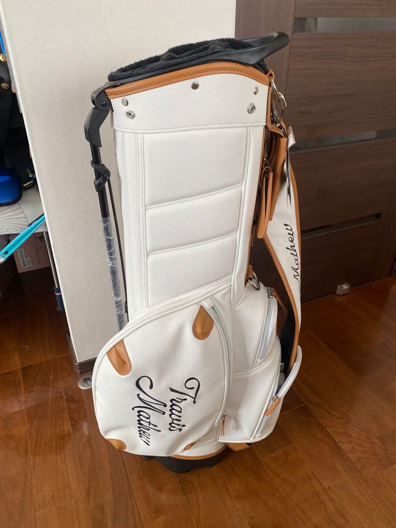 Travis Mathew ホワイトキャディバッグ