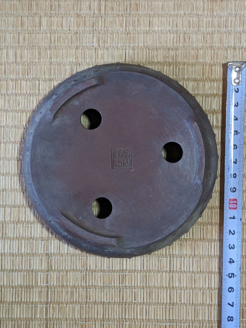 ♦中国古美術品 宜興窯賓山倣古 紫砂 紫泥 鋲打ち丸形三足ミニ盆栽鉢古玩 骨董品